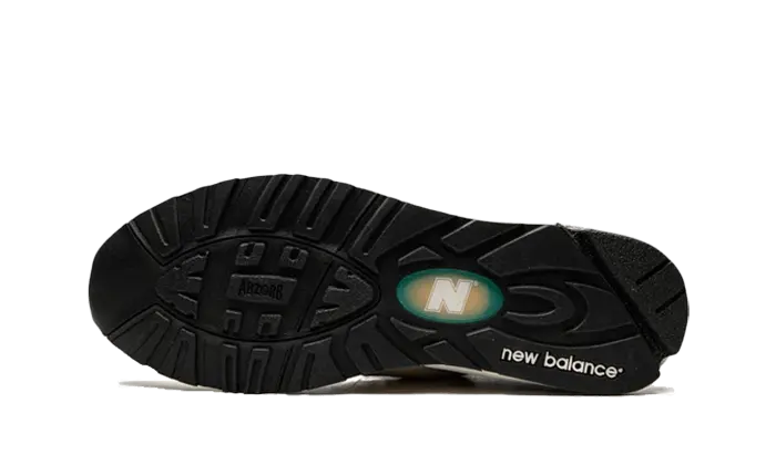 New Balance 990 V2 Kith Tannin New Balance