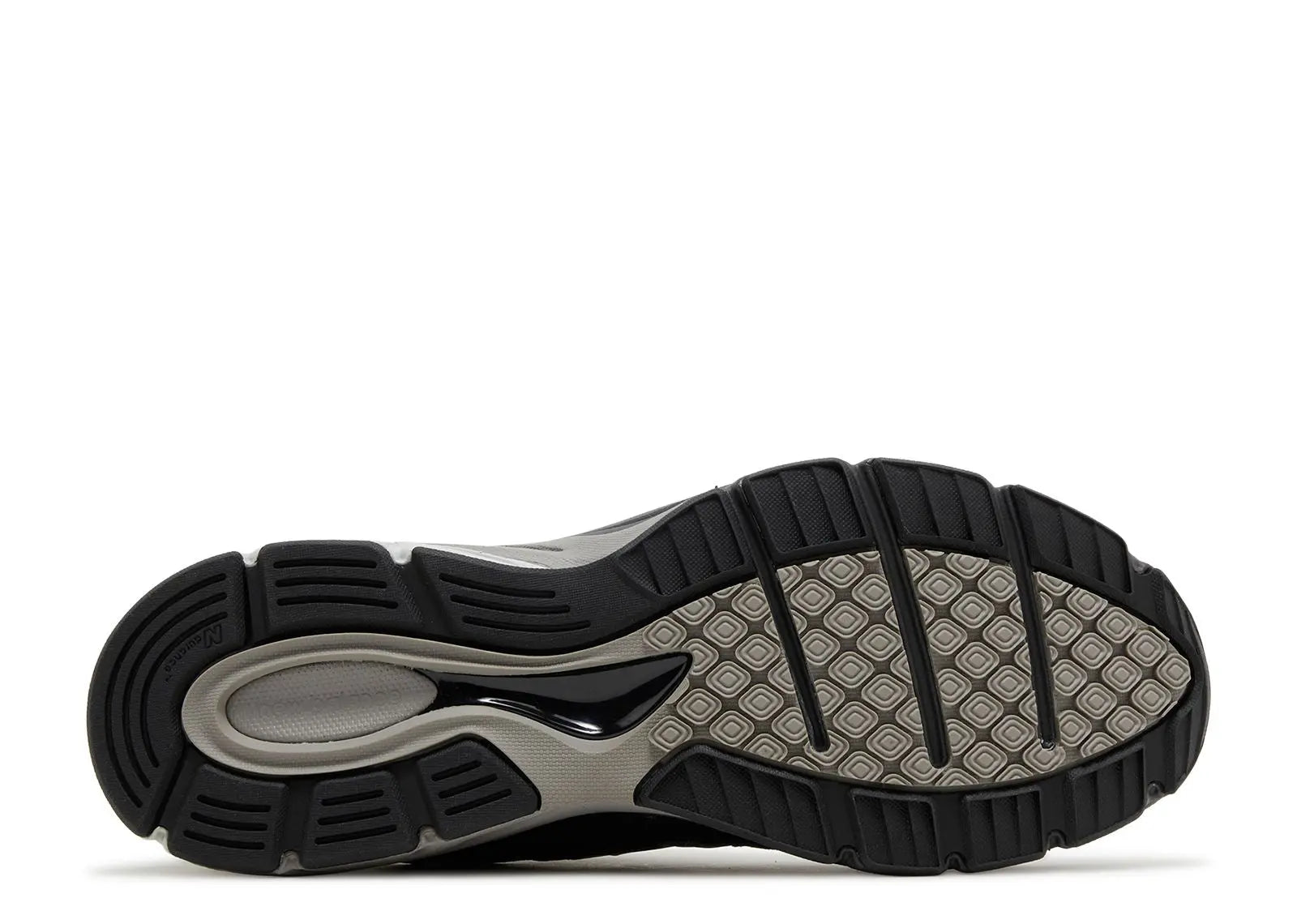 New Balance 990v4 MiUSA Black Silver New Balance