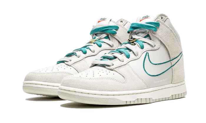 Nike Dunk High First Use Light Bone Green Noise Nike