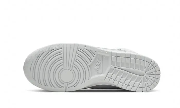 Nike Dunk High Retro Grey White VOSneakers