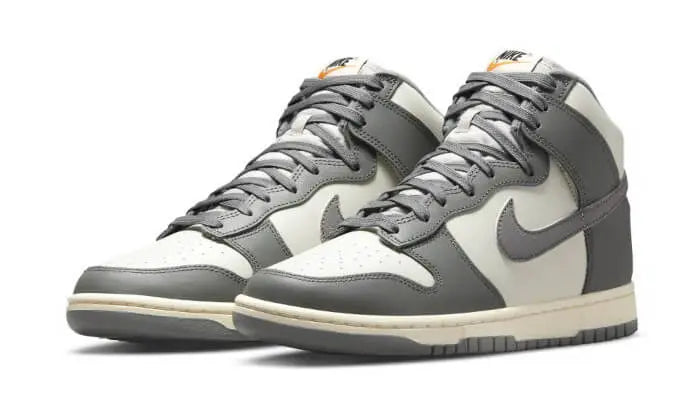 Nike Dunk High Vintage Light Bone Grey VOSneakers