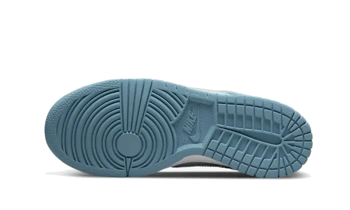 Nike Dunk Low Clear Swoosh VOSneakers