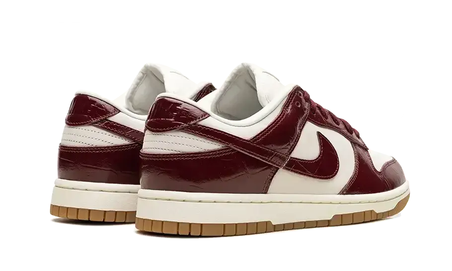 Nike Dunk Low LX Dark Team Red VOSneakers