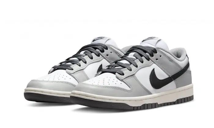 Nike Dunk Low Light Smoke Grey VOSneakers