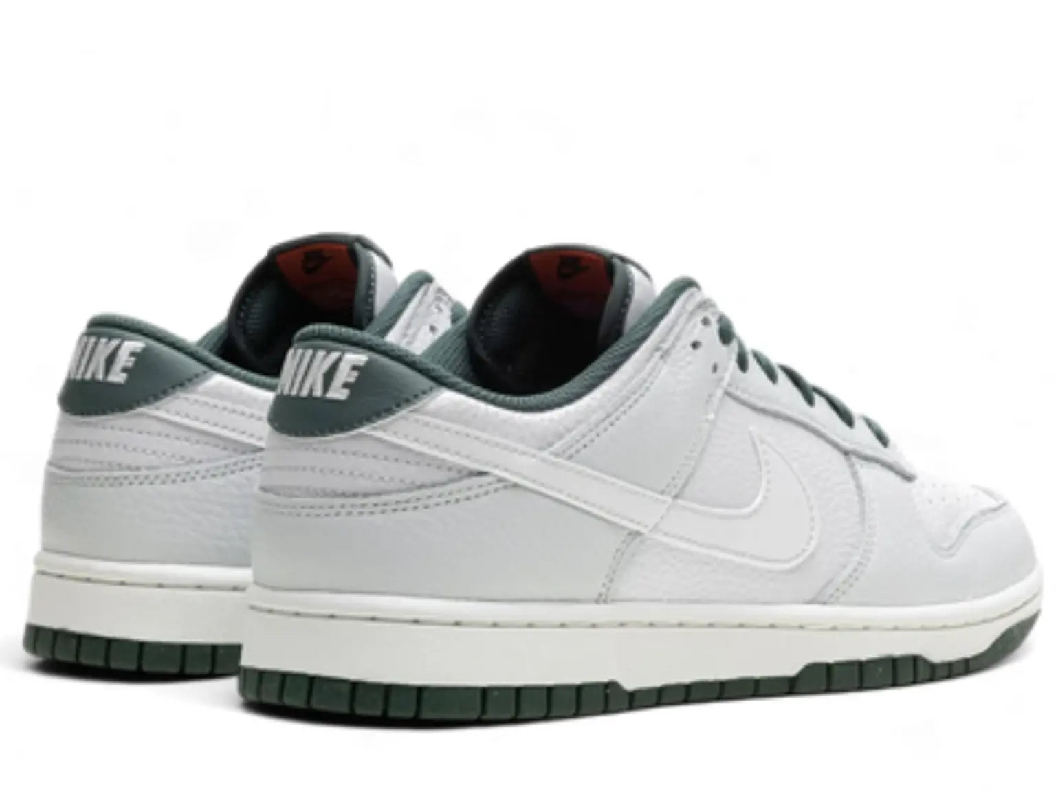 Nike Dunk Low Retro SE Photon Dust Vintage Green Nike
