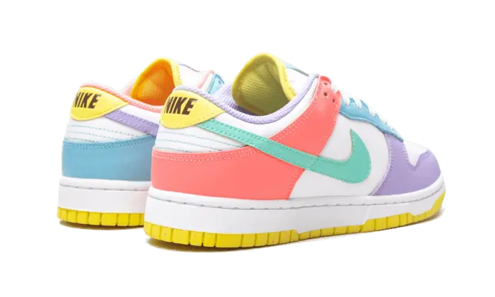 Nike Dunk Low SE Easter VOSneakers