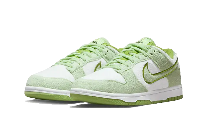 Nike Dunk Low SE Fleece Green VOSneakers