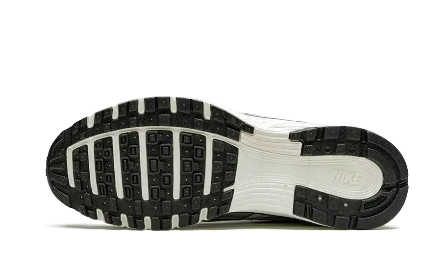 Nike P-6000 Metallic Silver VOSneakers
