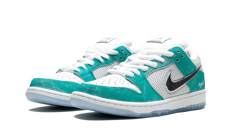 Nike SB Dunk Low April Skateboards Nike