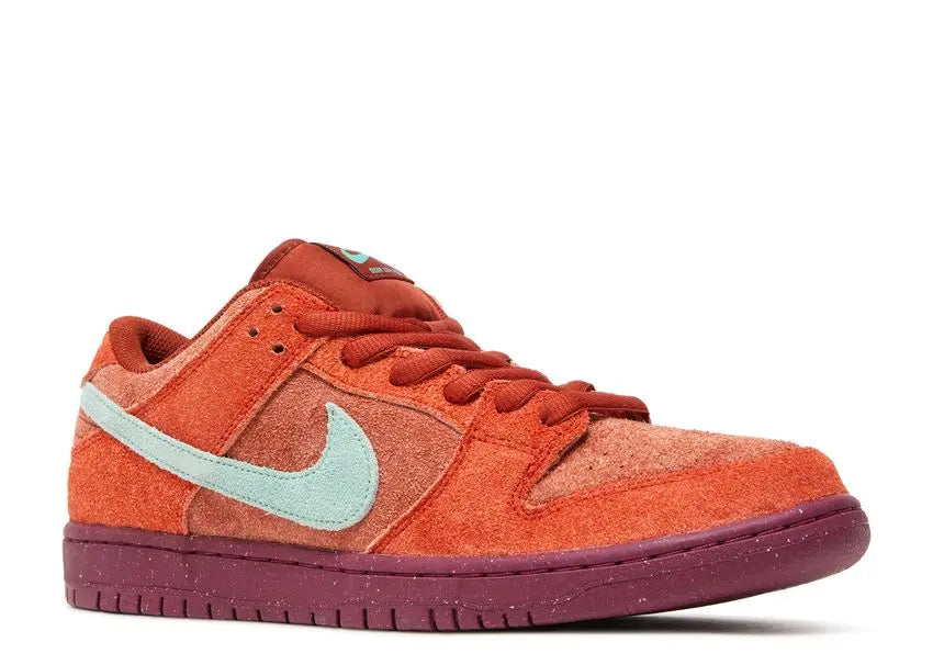 Nike SB Dunk Low Mystic Red Rosewood Nike