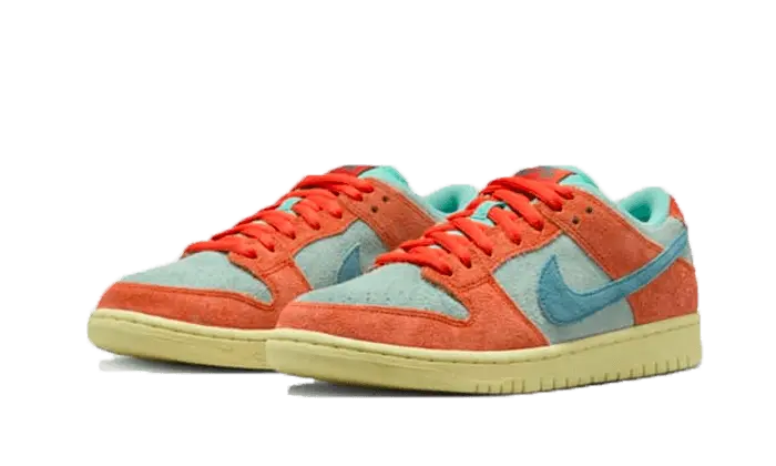 Nike SB Dunk Low Orange Emerald Rise VOSneakers