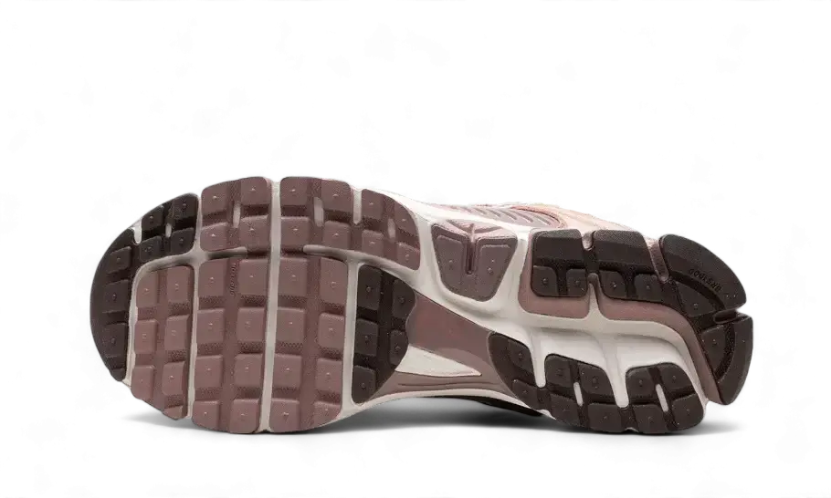 Nike Zoom Vomero 5 Dusted Clay VOSneakers