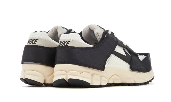 Nike Zoom Vomero 5 Timeless Panda Dunk Nike