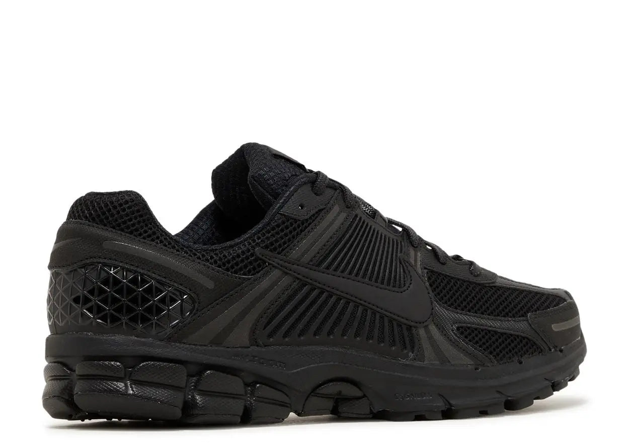 Nike Zoom Vomero 5 Triple Black Nike