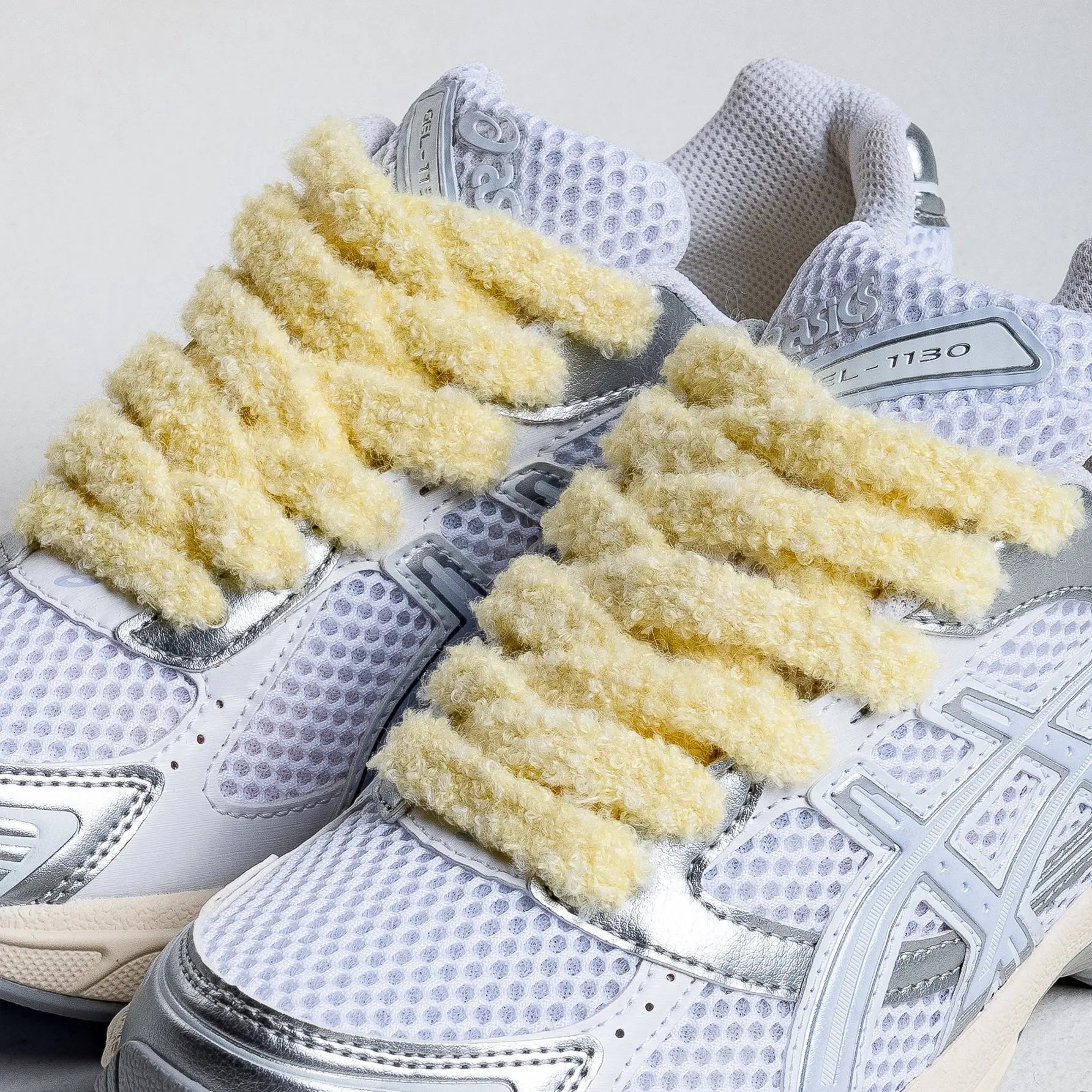 Sweetlaces Fluff: Pika VOSneakers