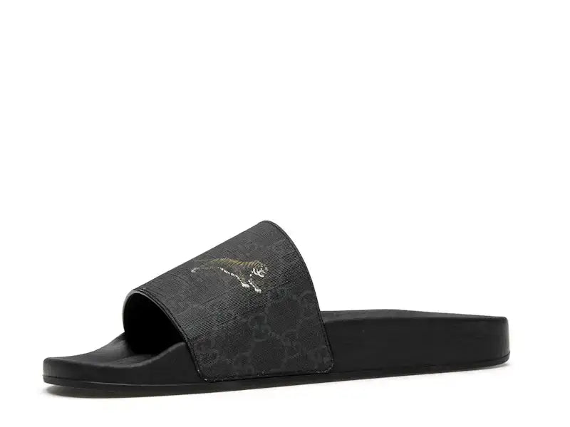 Gucci Slide GG Supreme Tigers - VOSneakers