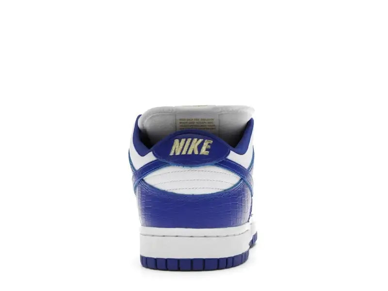 Nike SB Dunk Low Supreme Stars Hyper Royal (2021) - VOSneakers