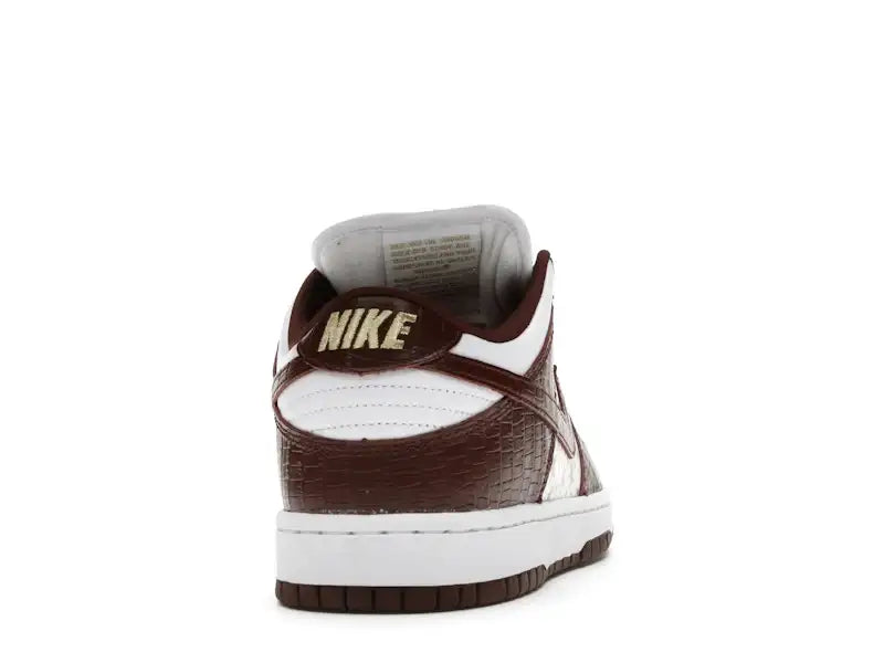 Nike SB Dunk Low Supreme Stars Barkroot Brown (2021) - VOSneakers