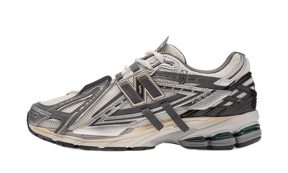 1906A Silver Metalic Castlerock VOSneakers