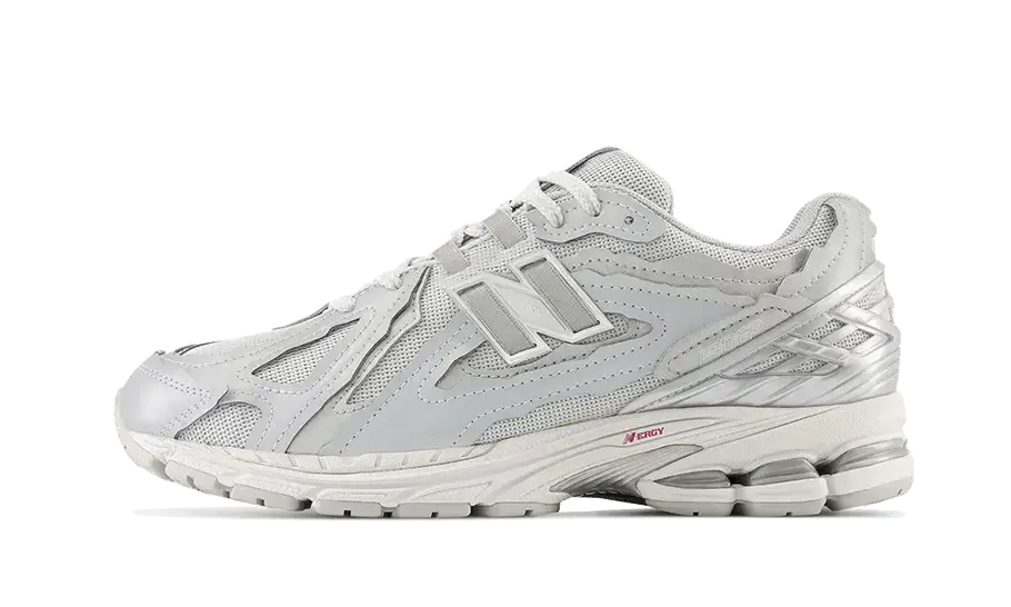 1906D Protection Pack Silver Metallic VOSneakers