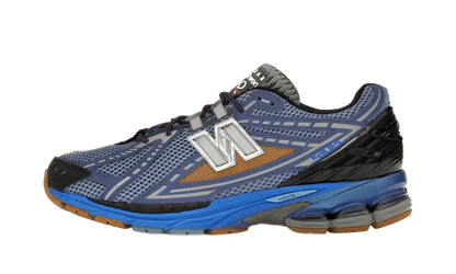 1906R Action Bronson Medusa Azul VOSneakers