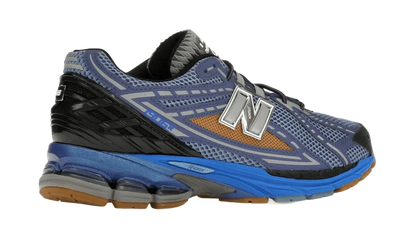 1906R Action Bronson Medusa Azul VOSneakers