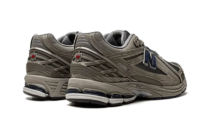 1906R Grey Indigo VOSneakers