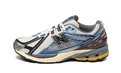 1906R Metallic Blue VOSneakers