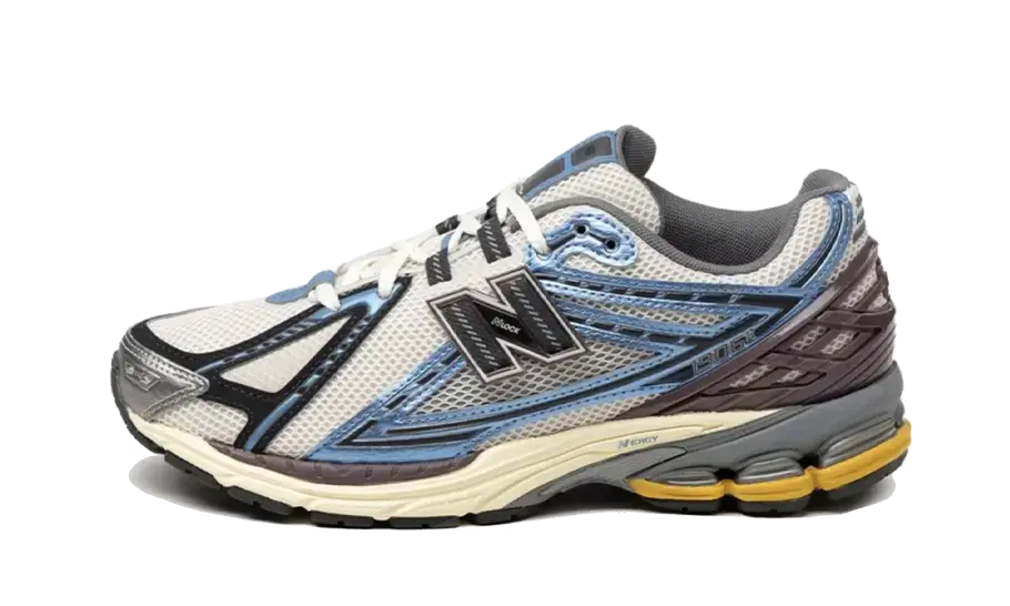 1906R Metallic Blue VOSneakers