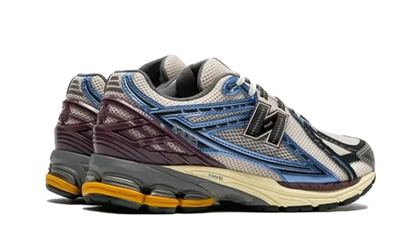 1906R Metallic Blue VOSneakers
