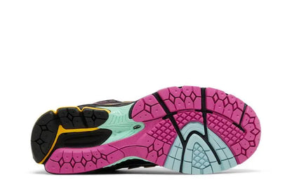 1906R Neon Nights VOSneakers