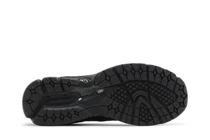 1906R Polka Dot Phantom VOSneakers