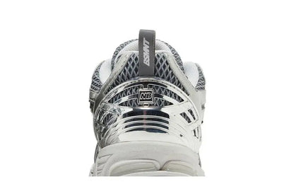 1906R The Basement Silver VOSneakers
