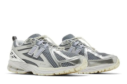 1906R The Basement Silver VOSneakers