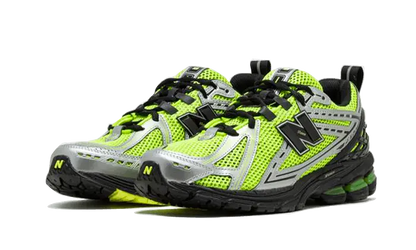 1906R Volt Black VOSneakers