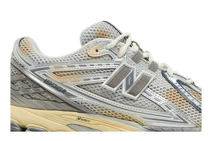 1906R thisisneverthat VOSneakers