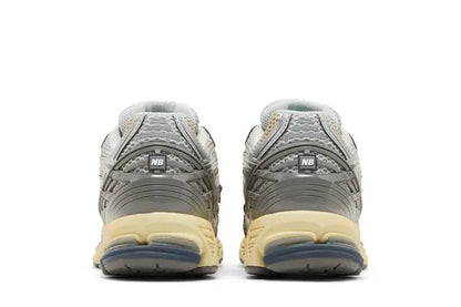 1906R thisisneverthat VOSneakers