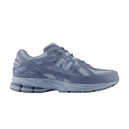 1906U Arctic Grey VOSneakers