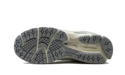 2002R Linen VOSneakers