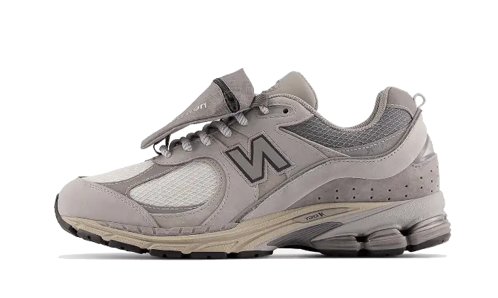 2002R Pocket Grey VOSneakers