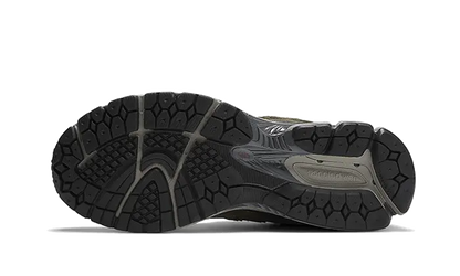 2002R Protection Pack Dark Moss VOSneakers