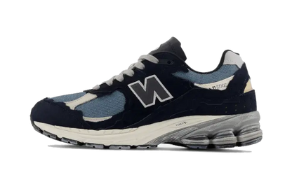 2002R Protection Pack Dark Navy VOSneakers