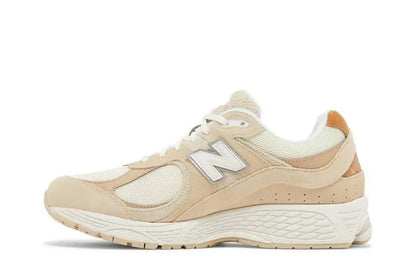 2002R Sandstone VOSneakers