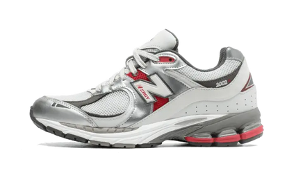 2002R Silver Metallic VOSneakers