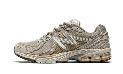 860 V2 Mars VOSneakers