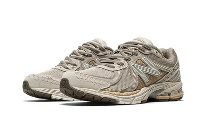 860 V2 Mars VOSneakers