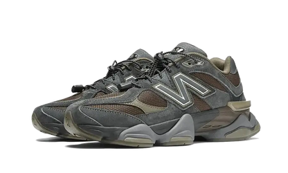 9060 Blacktop Dark Moss VOSneakers