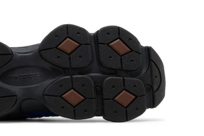 9060 Dark Royal Brown VOSneakers