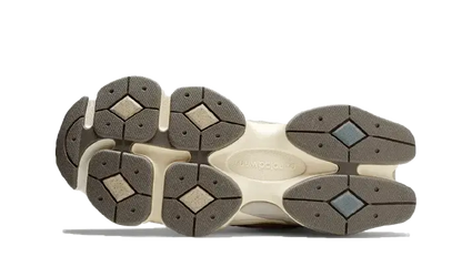 9060 Mushroom Aluminium VOSneakers