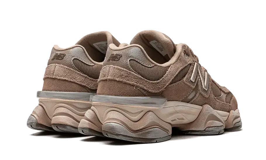 9060 Mushroom Brown VOSneakers